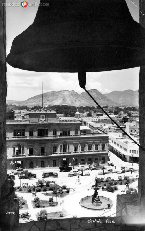 Plaza de Armas y Palacio de Gobierno