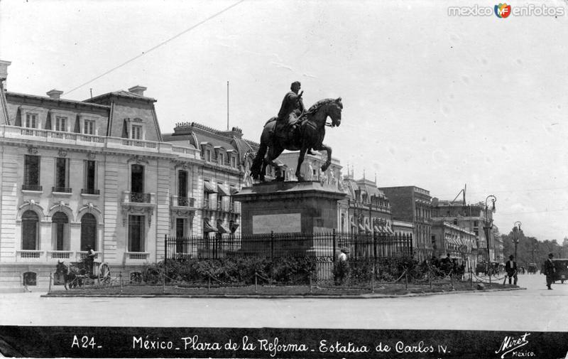 Monumento a Carlos IV y Plaza de la Reforma