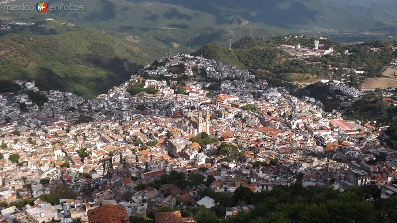 Panorámica de Taxco desde el mirador del Cristo. Julio/2014