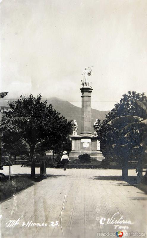 MONUMENTO A HIDALGO