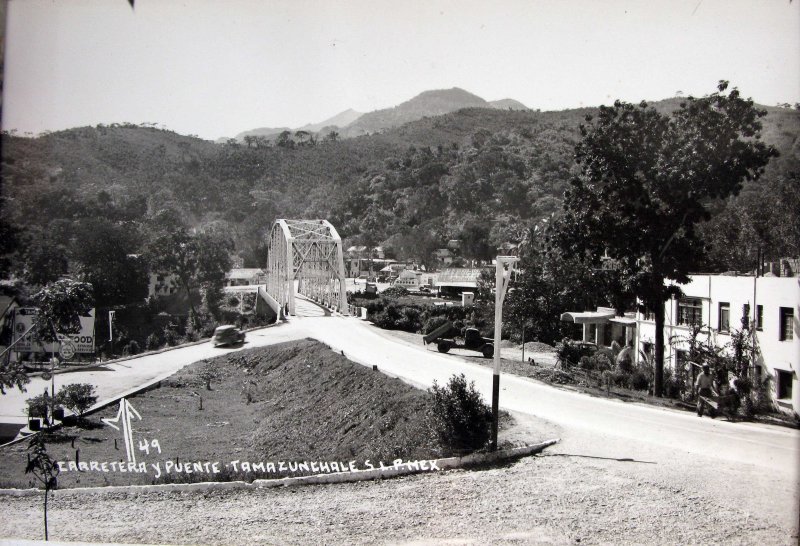 PANORAMA CARRETERA Y PUENTE