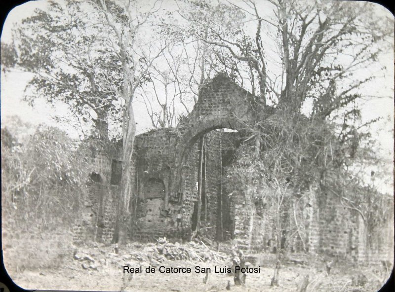 RUINAS DE UNA CASA PANORAMA