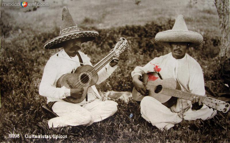 Guitarristas típicos (por Hugo Brehme, ca. 1930)