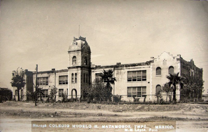 COLEGIO MODELO