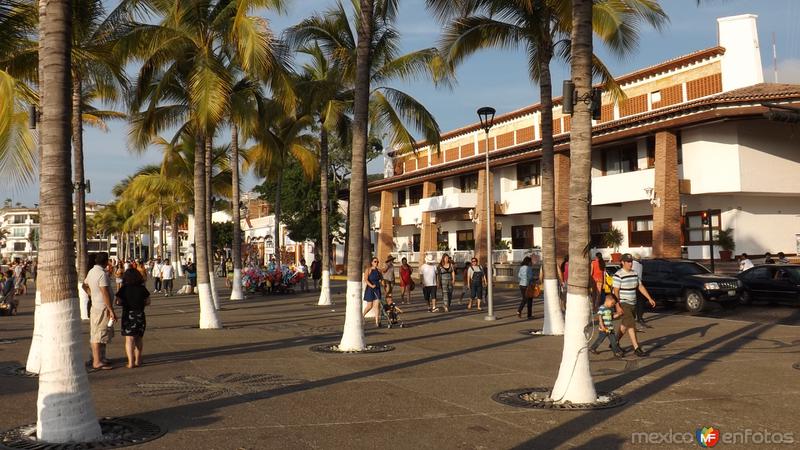 El Malecón de Puerto Vallarta. Abril/2015