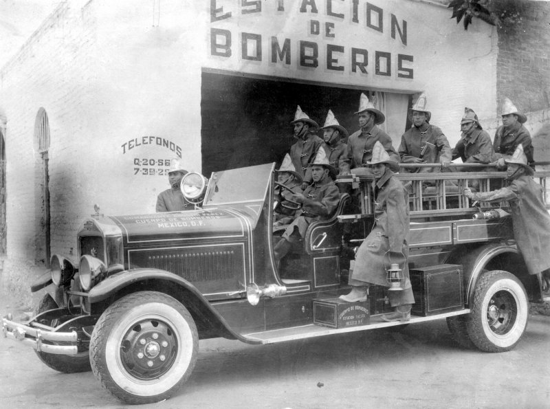 Cuerpo de bomberos de la Ciudad de México, Estación Tacuba (ca. 1936)