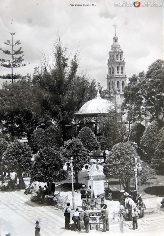 Plaza principal de León (circa 1940) - León, Guanajuato (MX14390423826519)