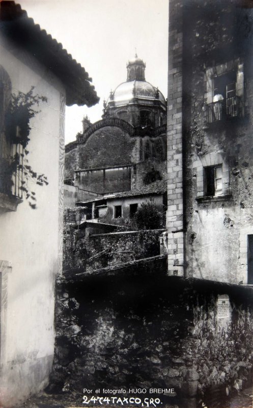 LA CUPULA Por el fotografo HUGO BREHME