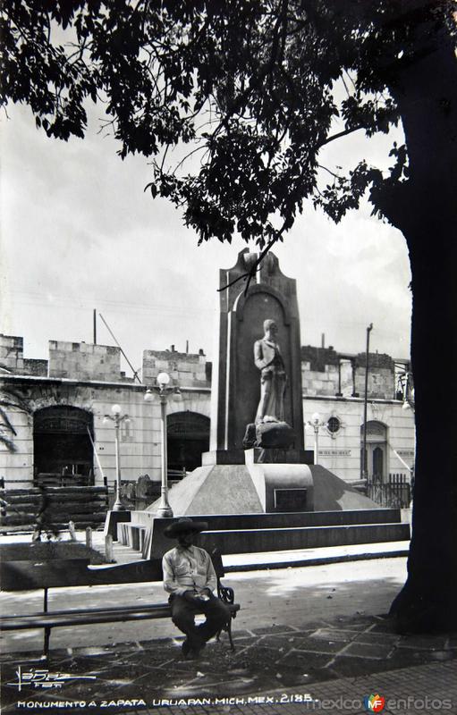 MONUMENTO A ZAPATA