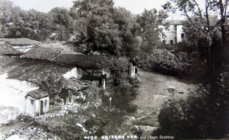 EL RIO DE ORIZABA por el fotografo Hugo Brehme