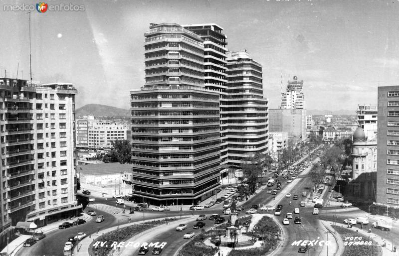 Paseo de la Reforma y Glorieta Colón