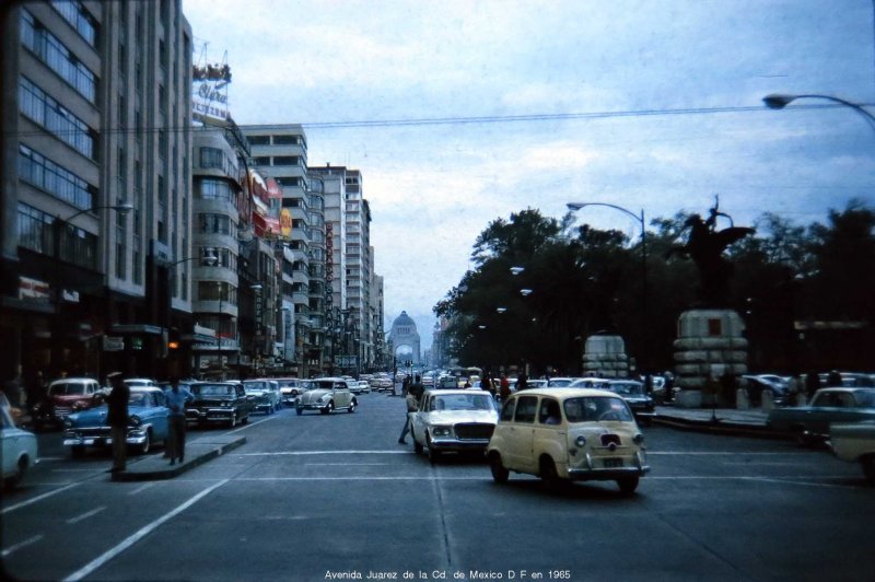 Avenida Juarez de la Cd. de Mexico D F en 1965