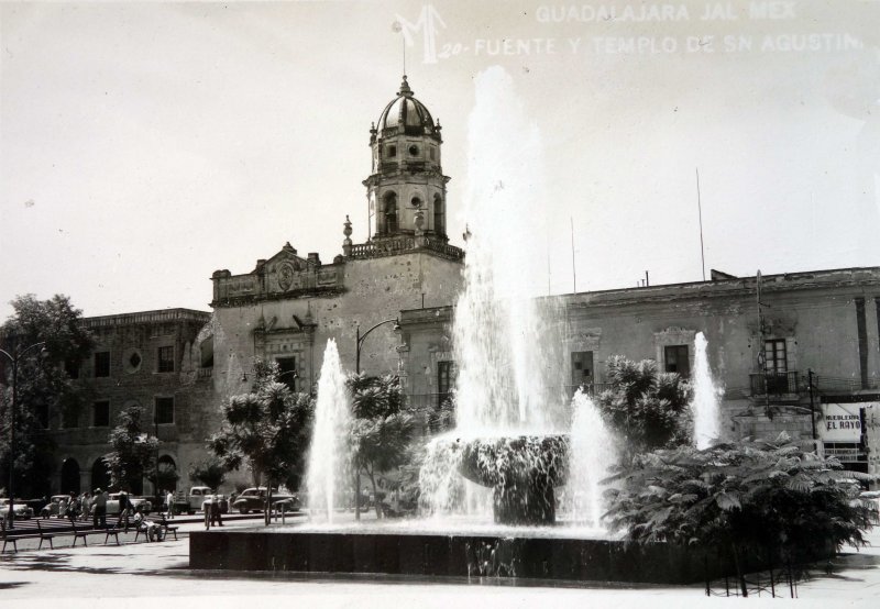 Templo y fuente de San Agustin Entre