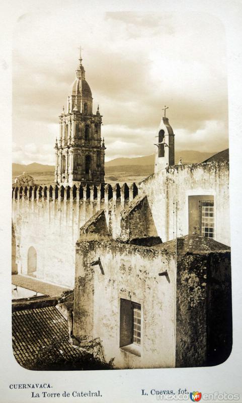 La Torre de Catedral por el fotografo L Cuevas