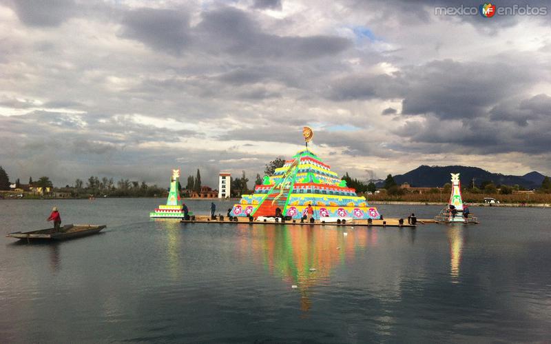 Preparativos para el Festival de La Luz y de La Vida en el Río Chignahuapan