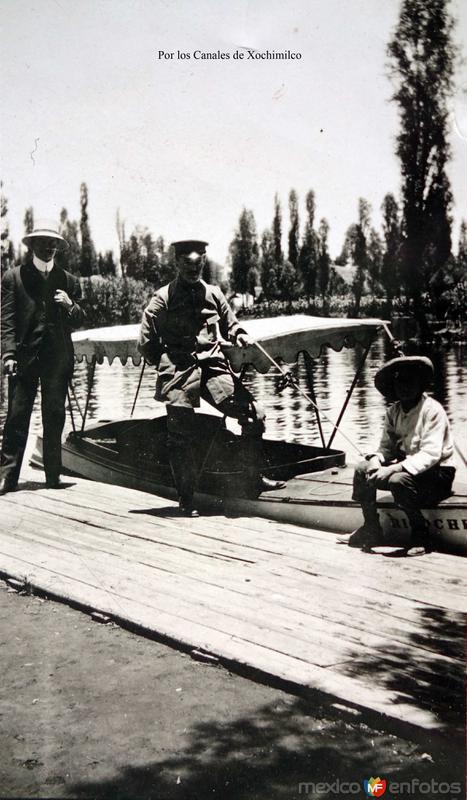 Por los Canales de Xochimilco