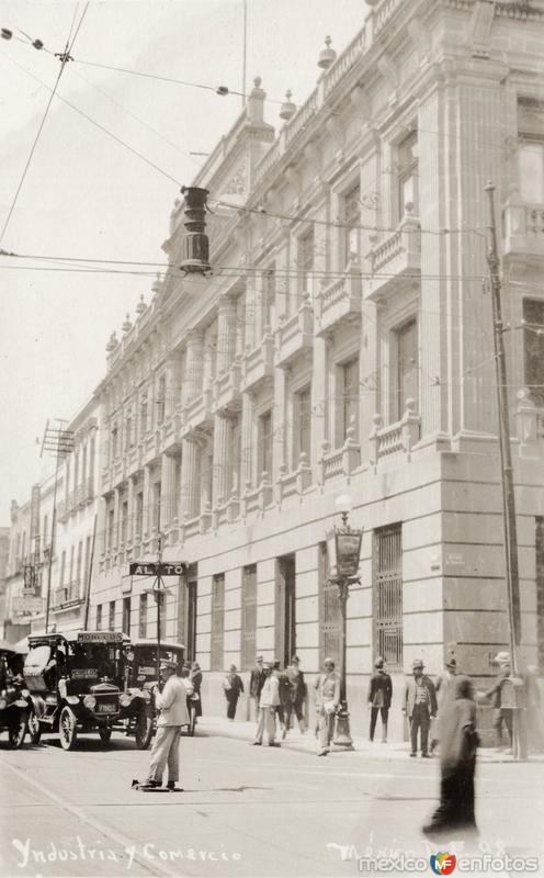 Edificio de Industria y Comercio