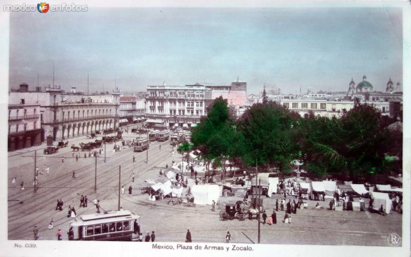 Plaza de armas y Zocalo ( Fechada el dia 6 de Mayode 1911 ).