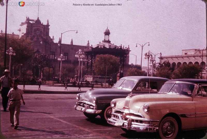 Palacio y Kiosko en Guadalajara Jalisco 1961