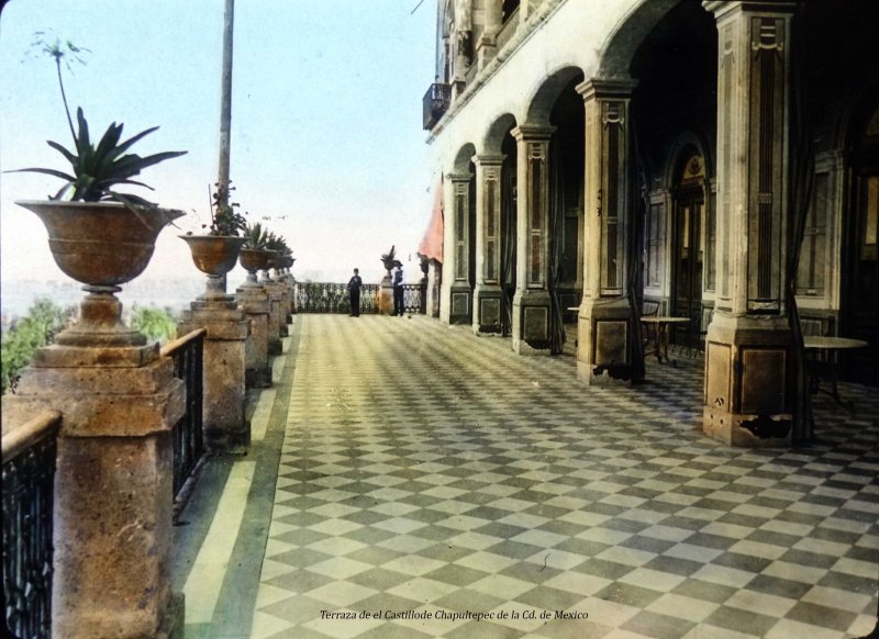 Terraza de el Castillo de Chapultepec de la Cd. de Mexico.