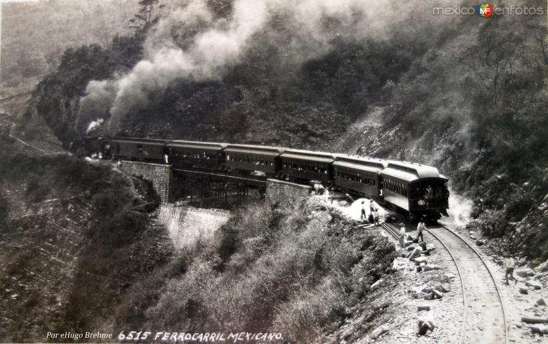 Ferrocarril Mexicano Por el fotografo Hugo Brehme.