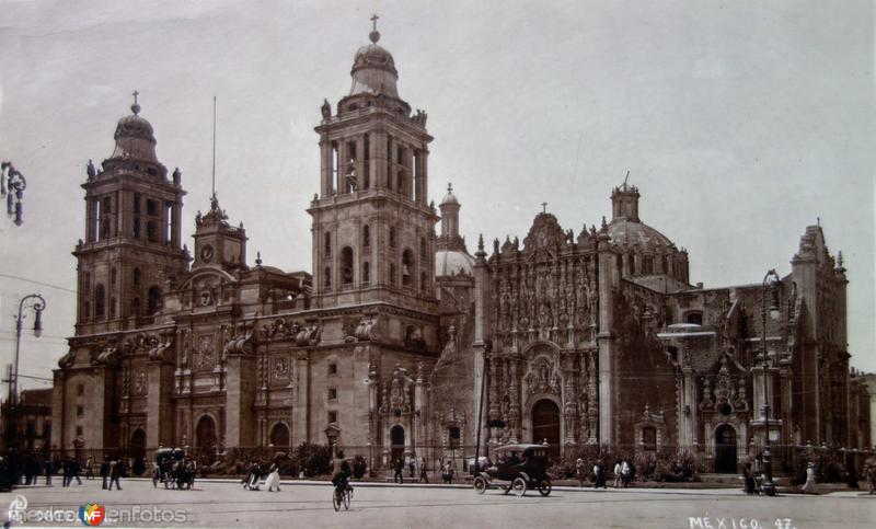 La Catedral ( Circulada el 20 de Agosto de 1921 ).