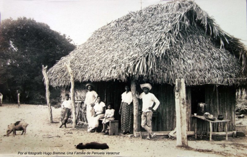 Una Familia de Penuela Veracruz Por el fotografo Hugo Brehme.. - Hugo  Brehme, Fotógrafos (MX15023918269664)