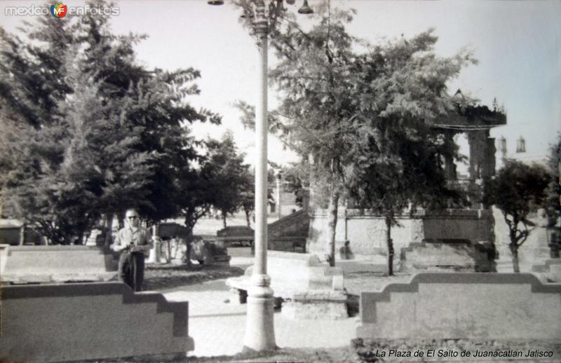 La Plaza de El Salto de Juanacatlan Jalisco.