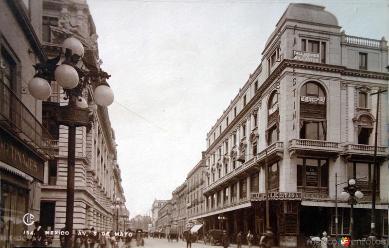 Avenida Cinco de Mayo.