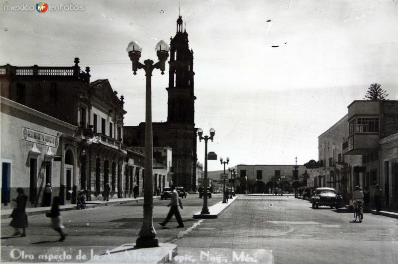 Otro aspecto de la Avenida Mexico.