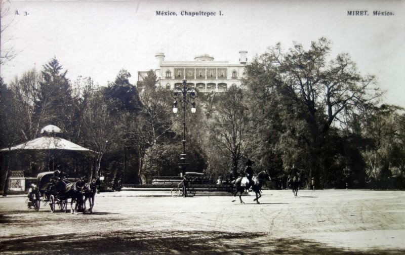 Castillo de Chapultepec por el fotografo FELIX MIRET.