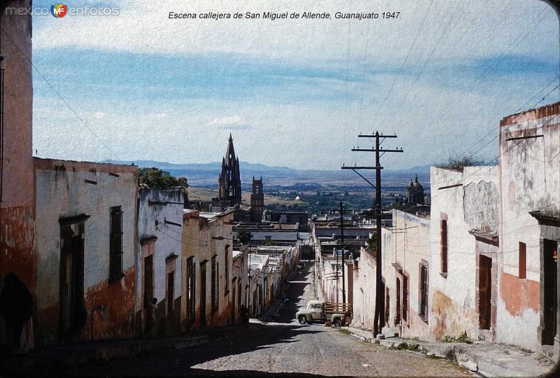 Escena callejera de San Miguel de Allende, Guanajuato (c. 1953).