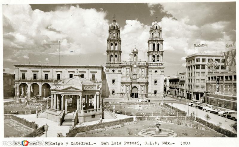 Jardín Hidalgo y Catedral