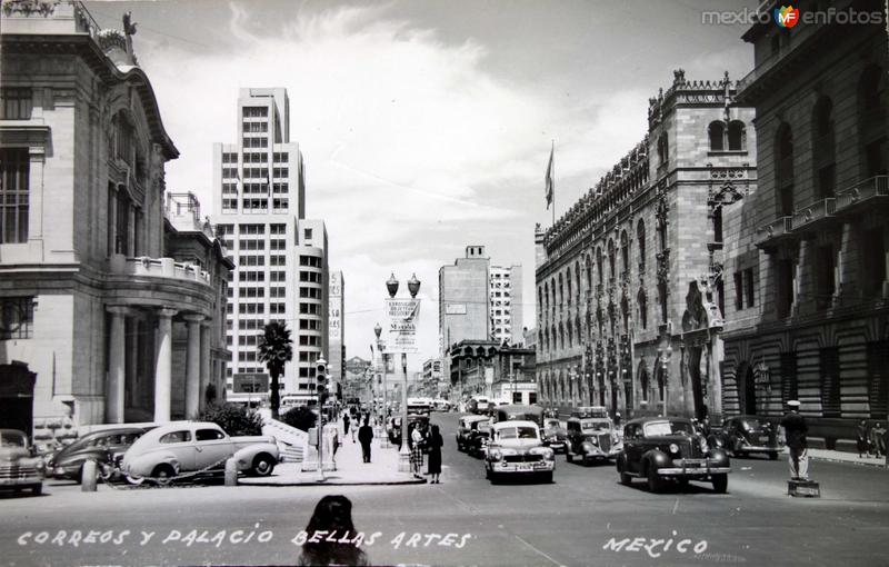 Palacio de Bellas Artes y Edificio de correos.