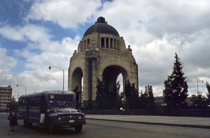 Monumento a la Revolución (1958)