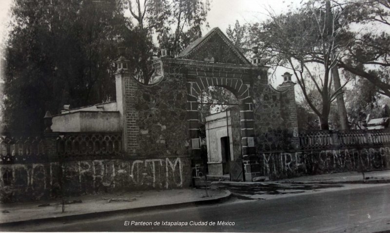 El Panteon de Ixtapalapa Ciudad de México.