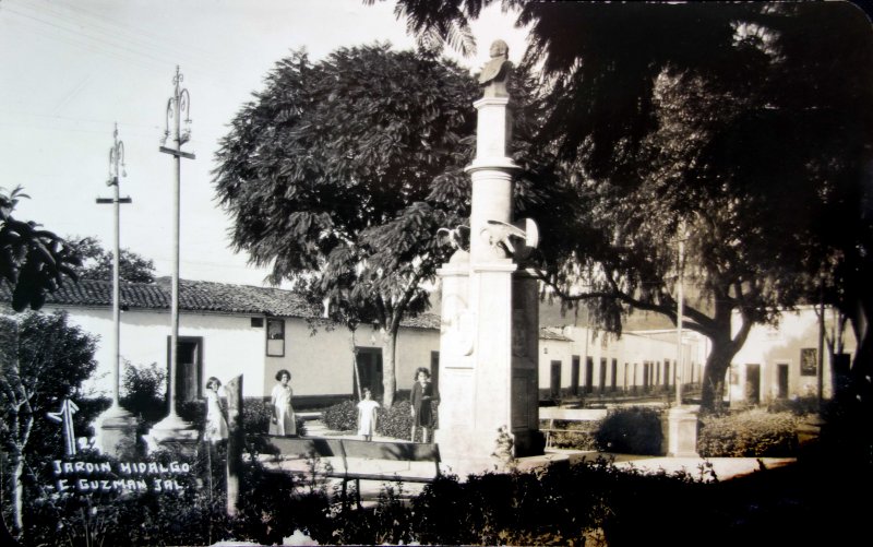 Jardin Hidalgo.