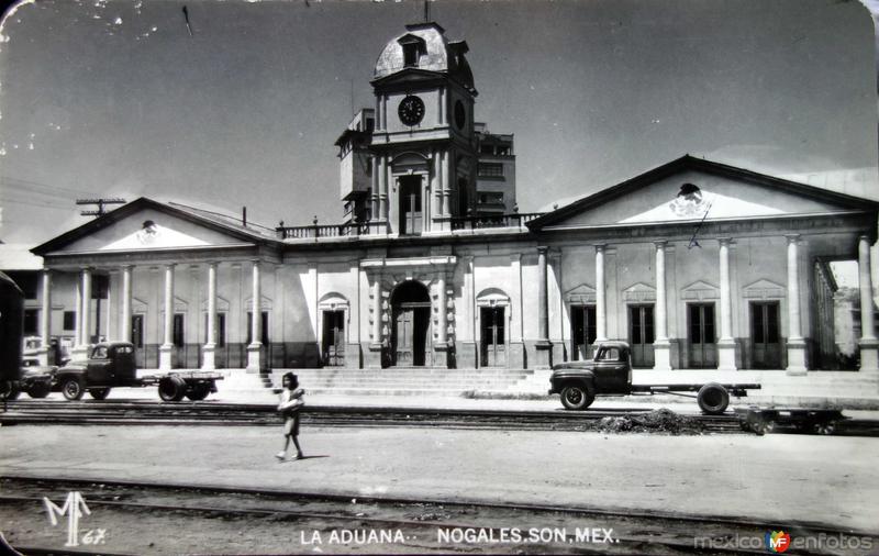 La Aduanaa.