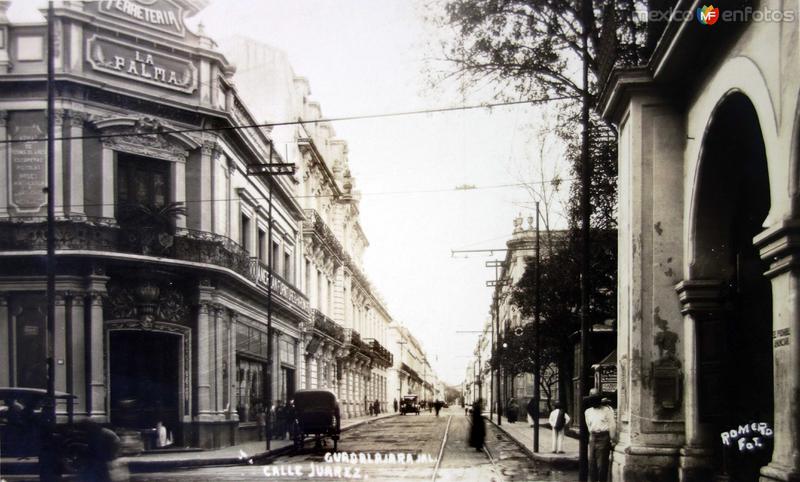 Calle Juarez.