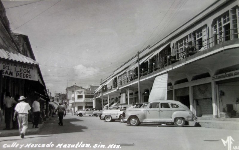 Fotos de Mazatlán, Sinaloa, México: Calle y mercado.