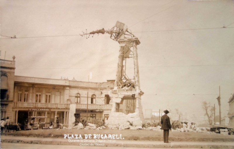 Plaza de Bucareli Durante la Decena Trágica (1913). Ciudad de México