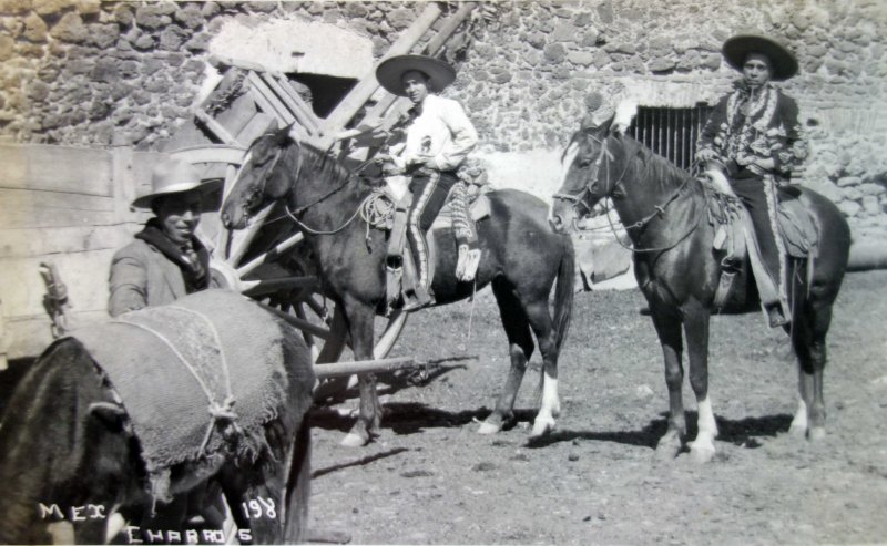 Tipos Mexicanos charros.