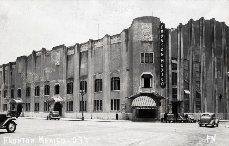 Frontón México