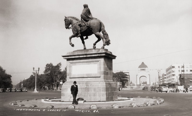 Monumento a Carlos IV y Monumento a la Revolución