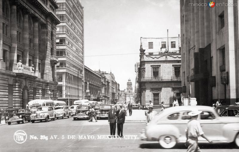 Avenida 5 de Mayo