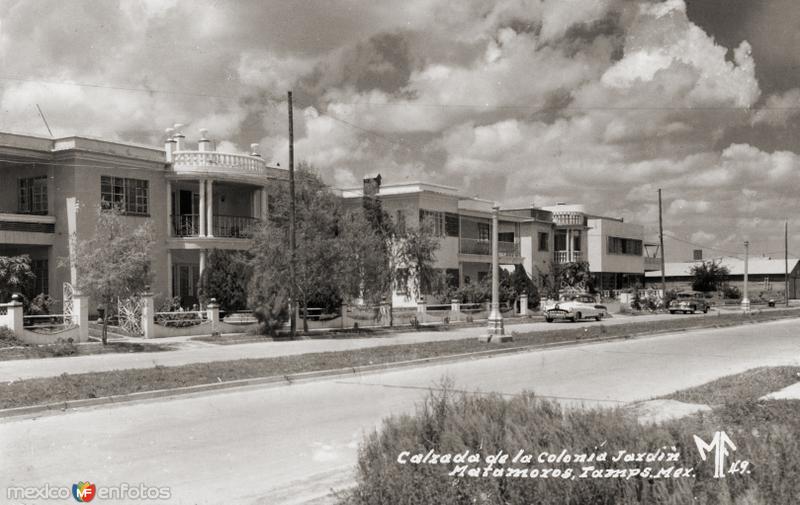 Calzada de la Colonia Jardín