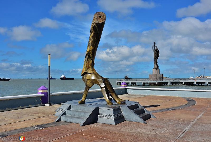 Fotos de Ciudad del Carmen, Campeche, México: Escultura en el malecón