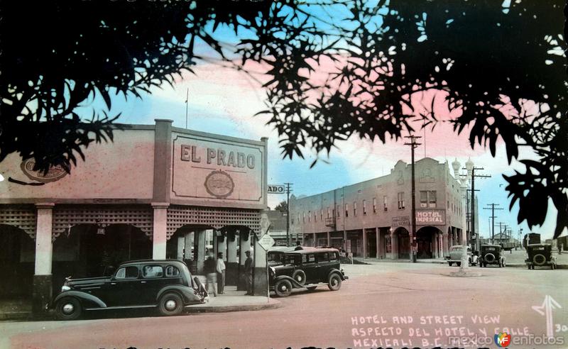 Aspecto del Hotel y calle ( Circulada el 22 de Marzo de 1943 ).