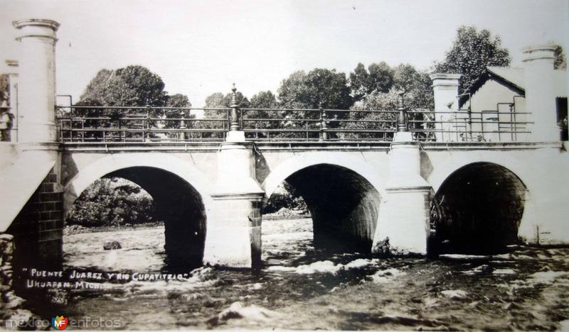 Puente Juarez y Rio Cupatzio.