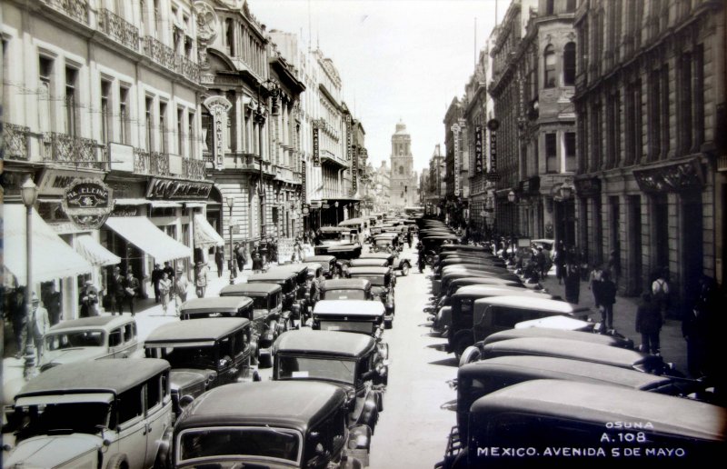 Avenida Cinco de Mayo Ciudad de México.